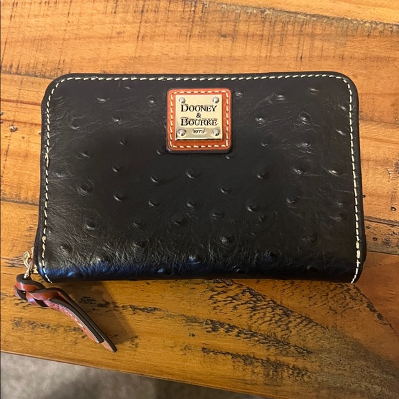 Dooney & Bourke Ostrich Medium Zip Around Wallet embossed leather NWOT - Picture 1 of 6